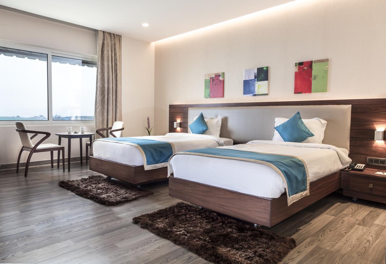 M Crown Hotel Shillong Extérieur photo