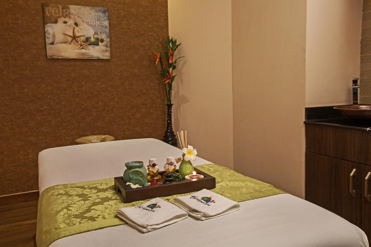 M Crown Hotel Shillong Extérieur photo